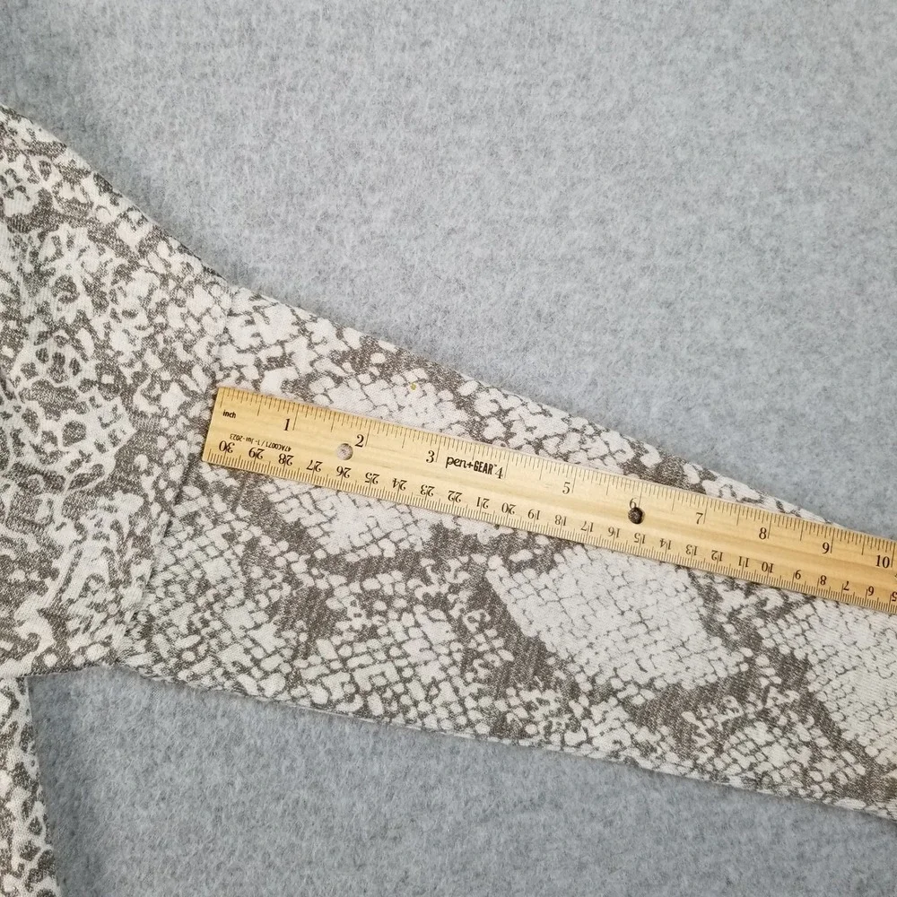 White House Black Market Sweater Womens XL Grey Snake Print V-Neck Dolman Sleeve